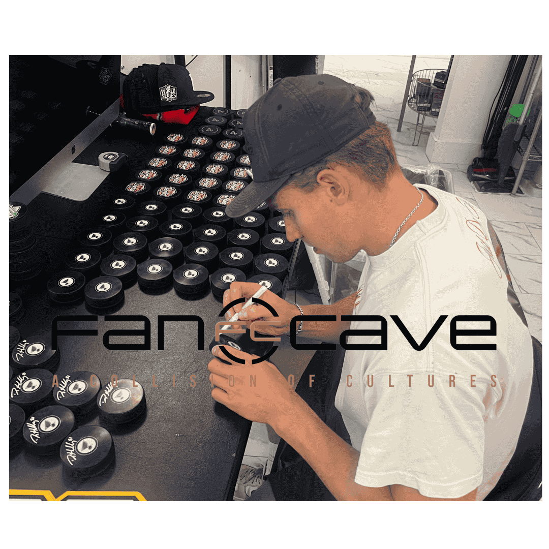 Dylan Holloway St Louis Blues Autographed 2020 NHL Draft Puck - JSA COA