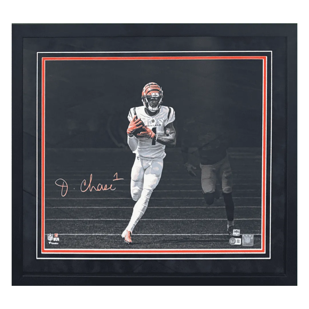 Ja'Marr Chase Autographed Framed 16x20 Photo - Beckett COA
