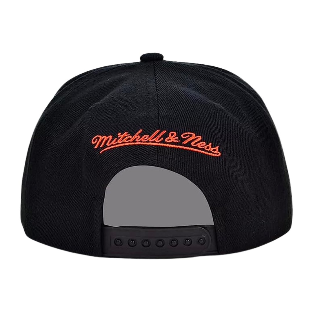 Phoenix Suns Mitchell and Ness Core HWC Black Snapback Hat
