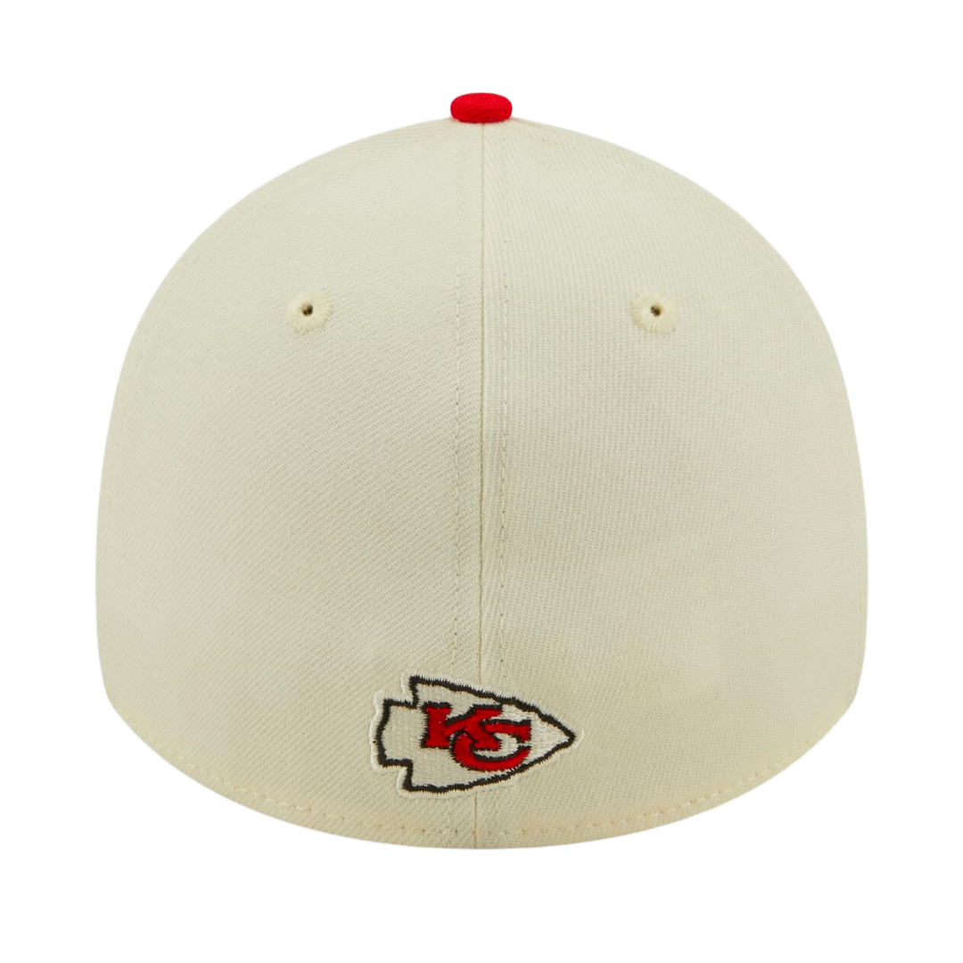 Kansas City Chiefs Cream/Red 2022 Sideline 39THIRTY Flex Hat