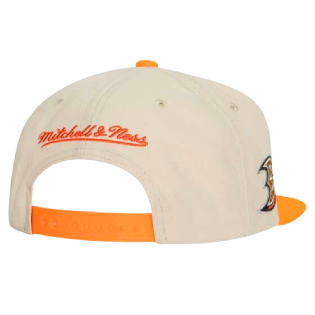 Anaheim Ducks Mitchell and Ness Vintage Off White Snapback Hat