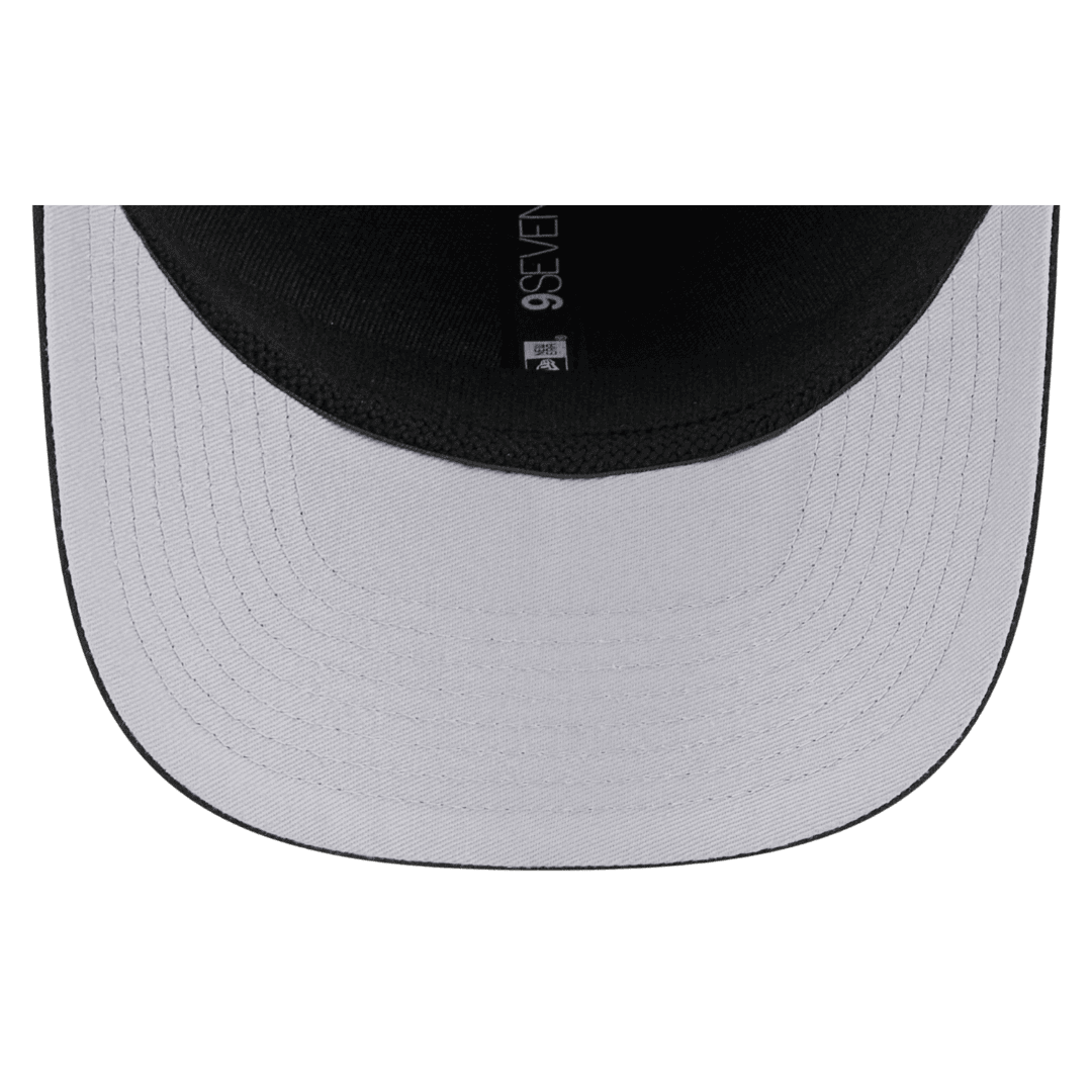 Atlanta Falcons New Era 9SEVENTY Black Stretch-Snap Hat