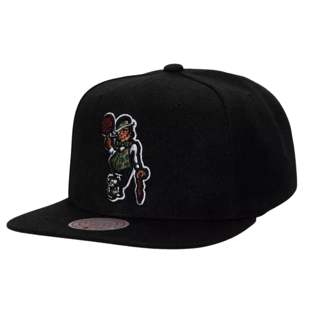 Boston Celtics Mitchell and Ness Black Core Basic Snapback Hat