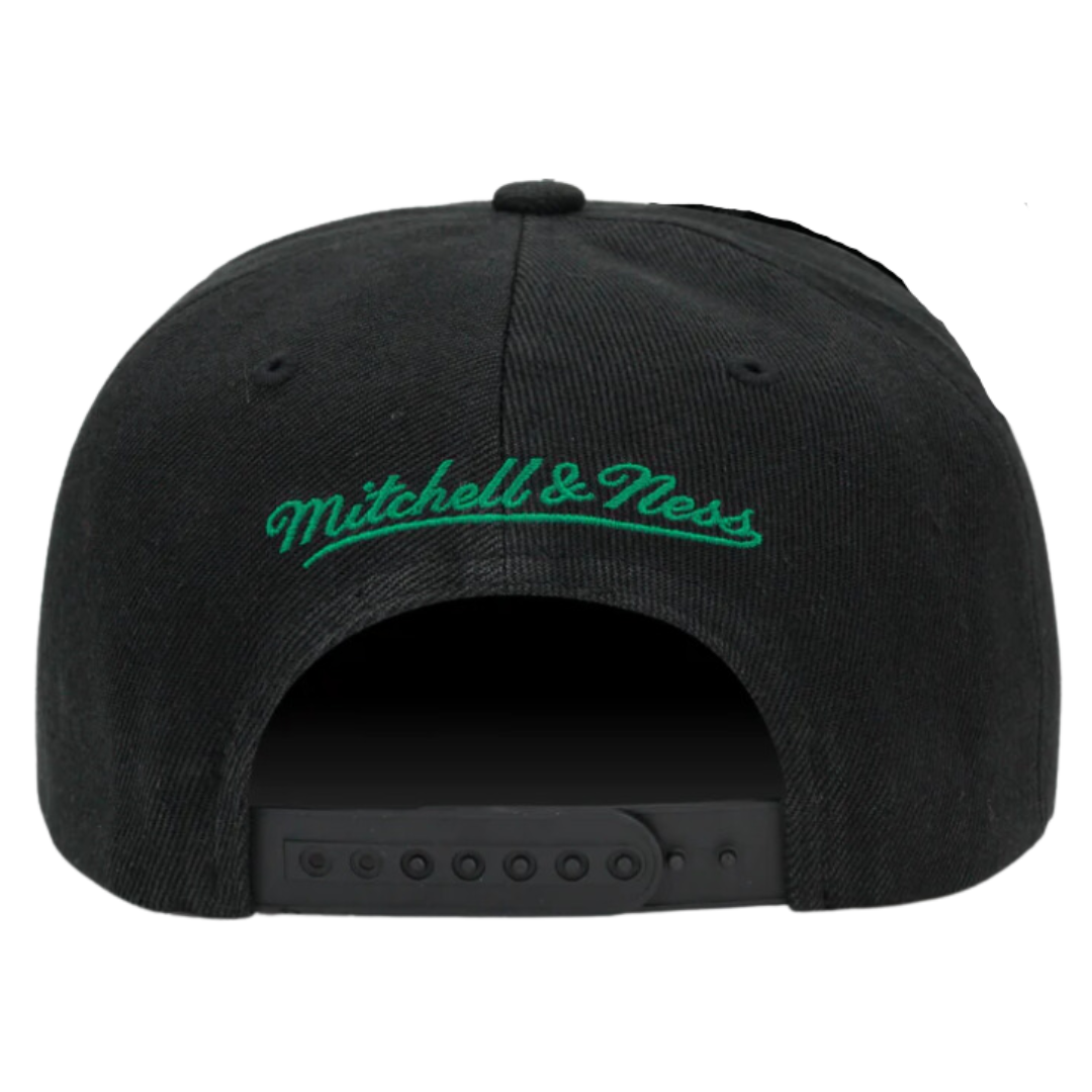 Boston Celtics Mitchell and Ness Black Core Basic Snapback Hat