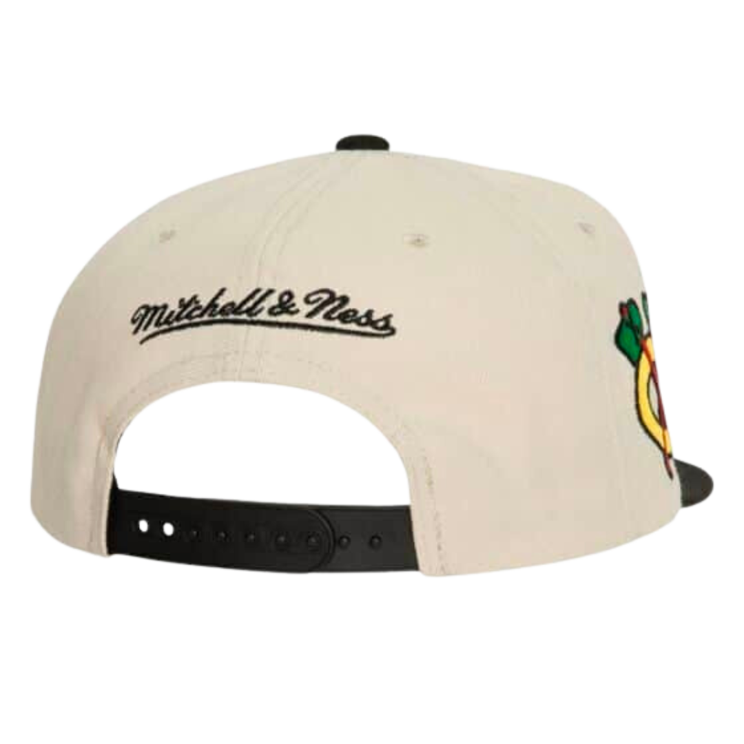 Chicago Blackhawks Mitchell and Ness Vintage Off White Snapback Hat