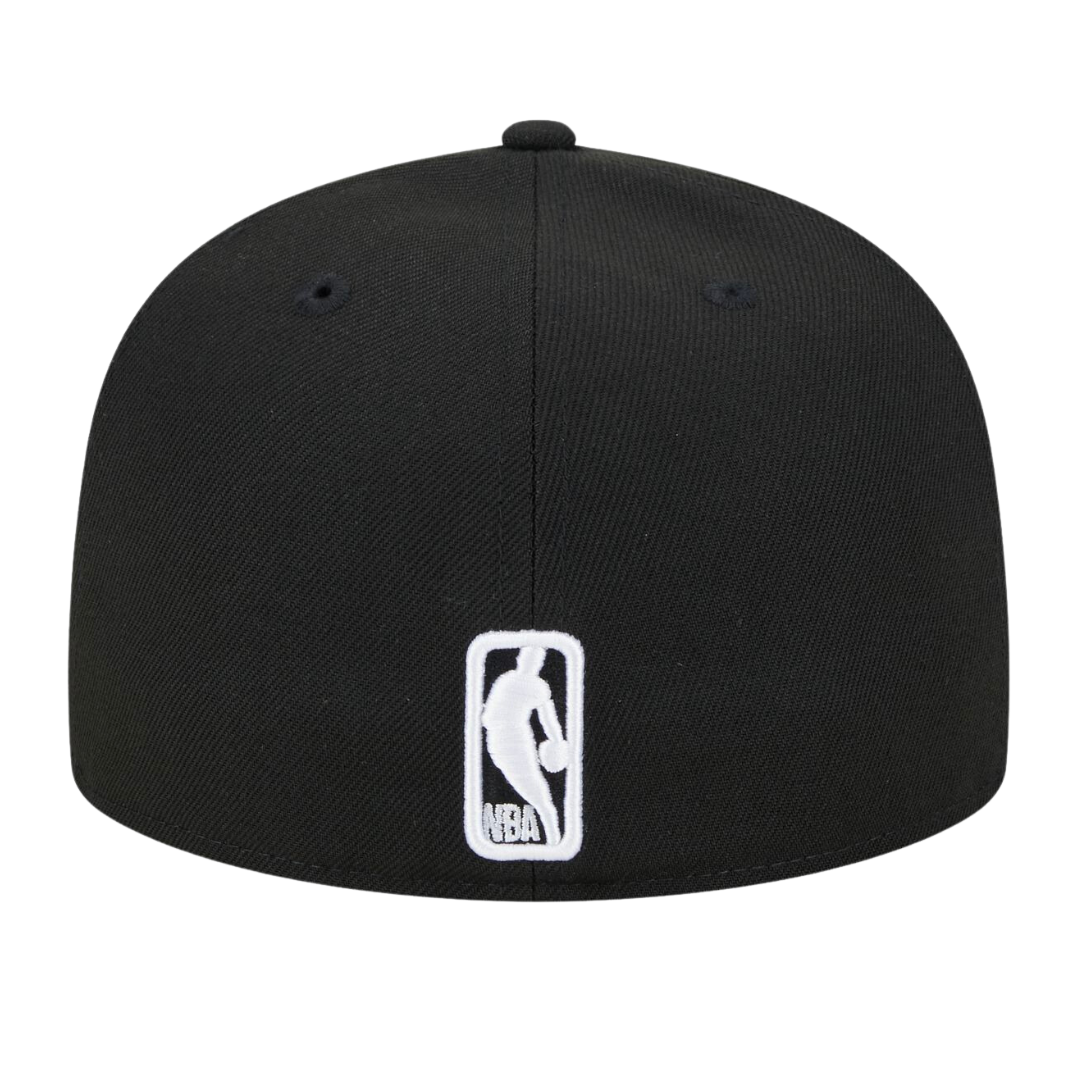 Chicago Bulls Evergreen Side Patch Black & White 59FIFTY Fitted Hat