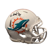 De'von Achane Miami Dolphins Autographed Mini Speed Helmet - Beckett COA