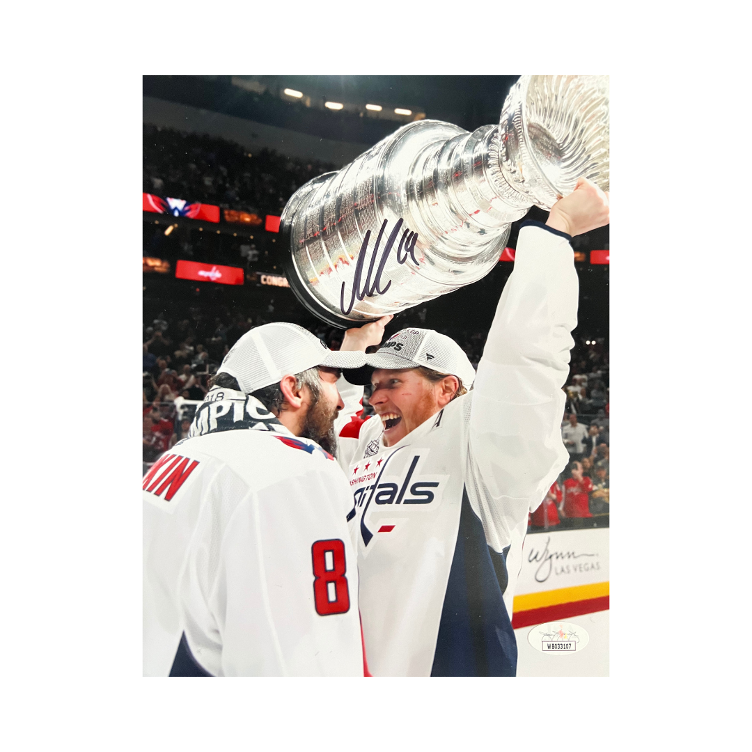 Nicklas Bäckström Washington Capitals Autographed Vertical 8x10 Photo - JSA COA