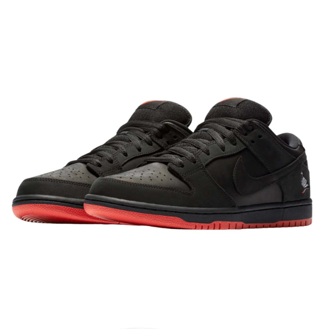 Nike SB Dunk Low "Black Pigeon"