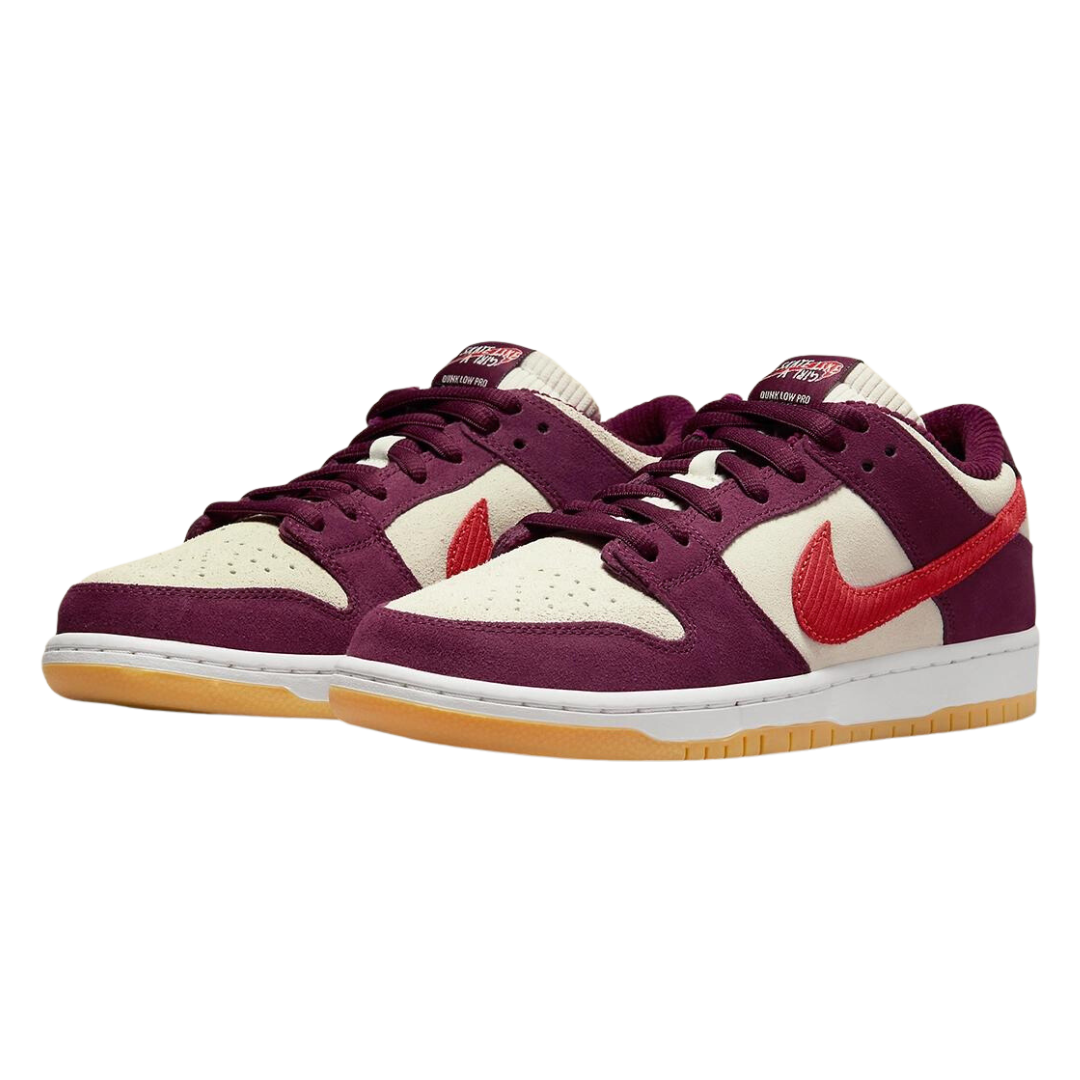 Nike SB Dunk Low "Skate Like A Girl"
