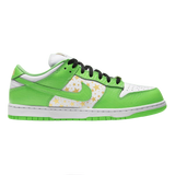 Nike SB Dunk Low Supreme Stars Mean Green 2021