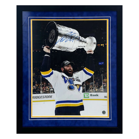 Pat Maroon St Louis Blues Autographed Framed 16x20 Photo - Fan Cave COA