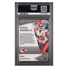 Patrick Mahomes PSA 9 2018 Panini Phoenix OQ Vision Pink #d/ 199 Card #25
