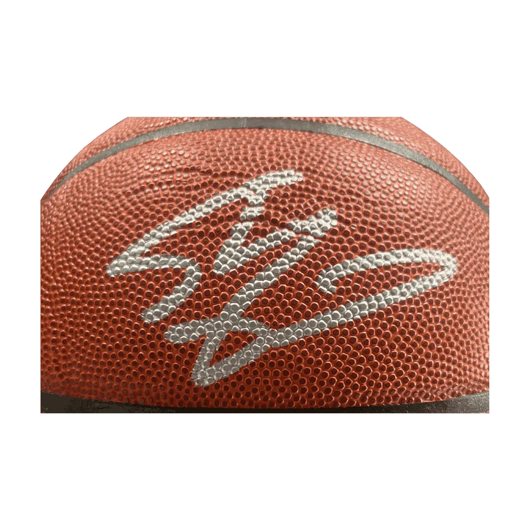 Shaquille O'Neal Los Angeles Lakers Autographed Wilson Basketball - Beckett COA